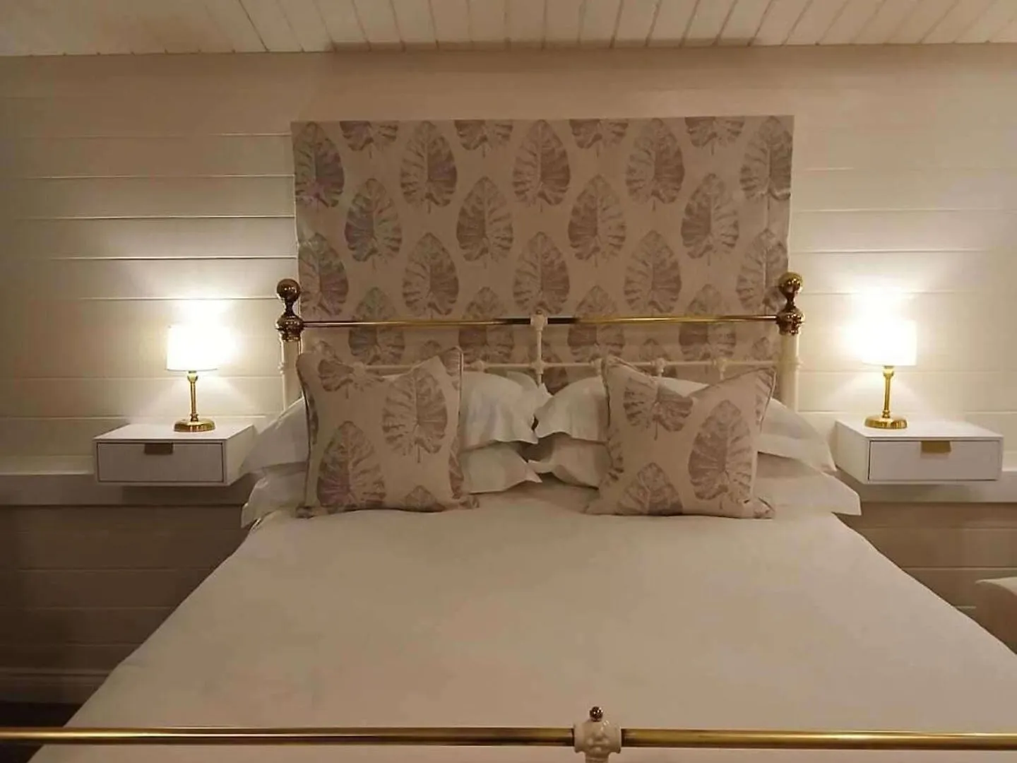 Tranquil Lodge Retreat In Southampton Holiday home