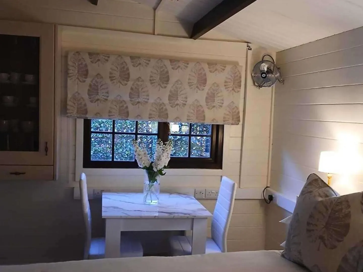 Tranquil Lodge Retreat In Southampton